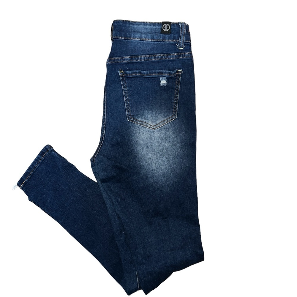ELITE | WOMENS DISTRESSED SKINNY JEANS SIZE 7/8